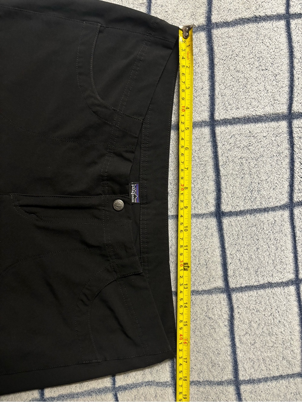 Patagonia Women’s Black Stretch Outdoor Pants - Picture 9 of 9